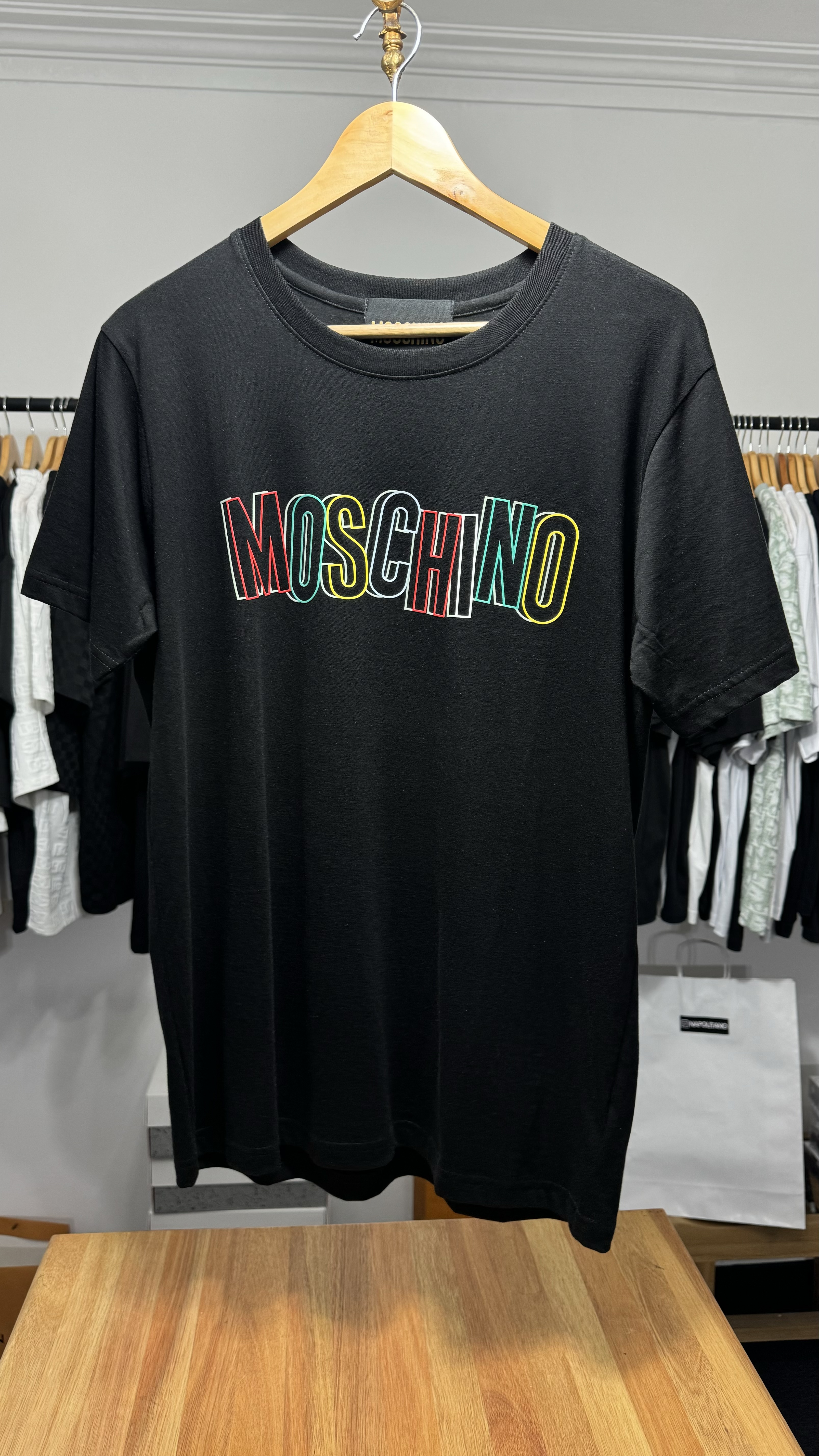 Remera Moschino