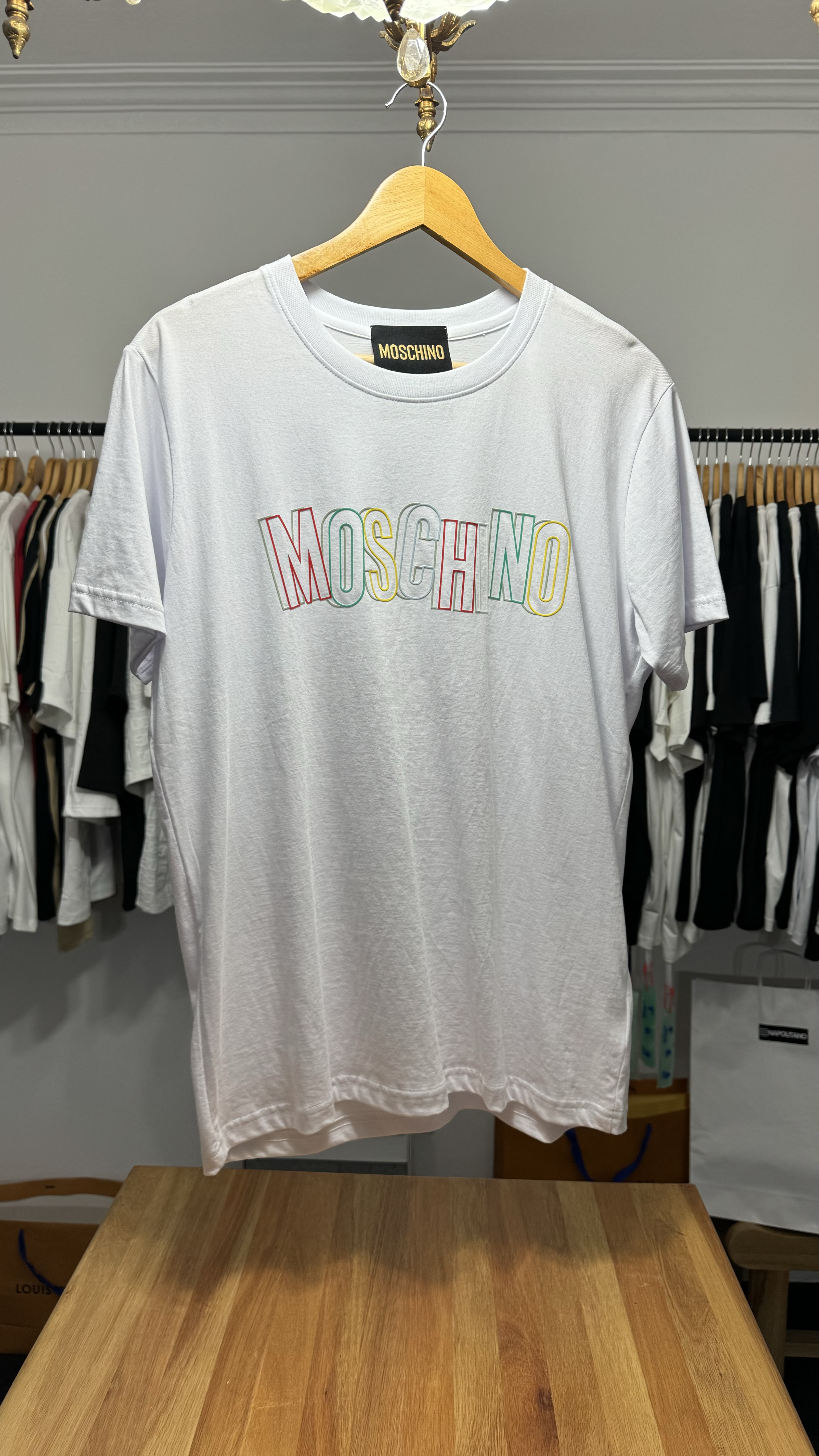 Remera Moschino