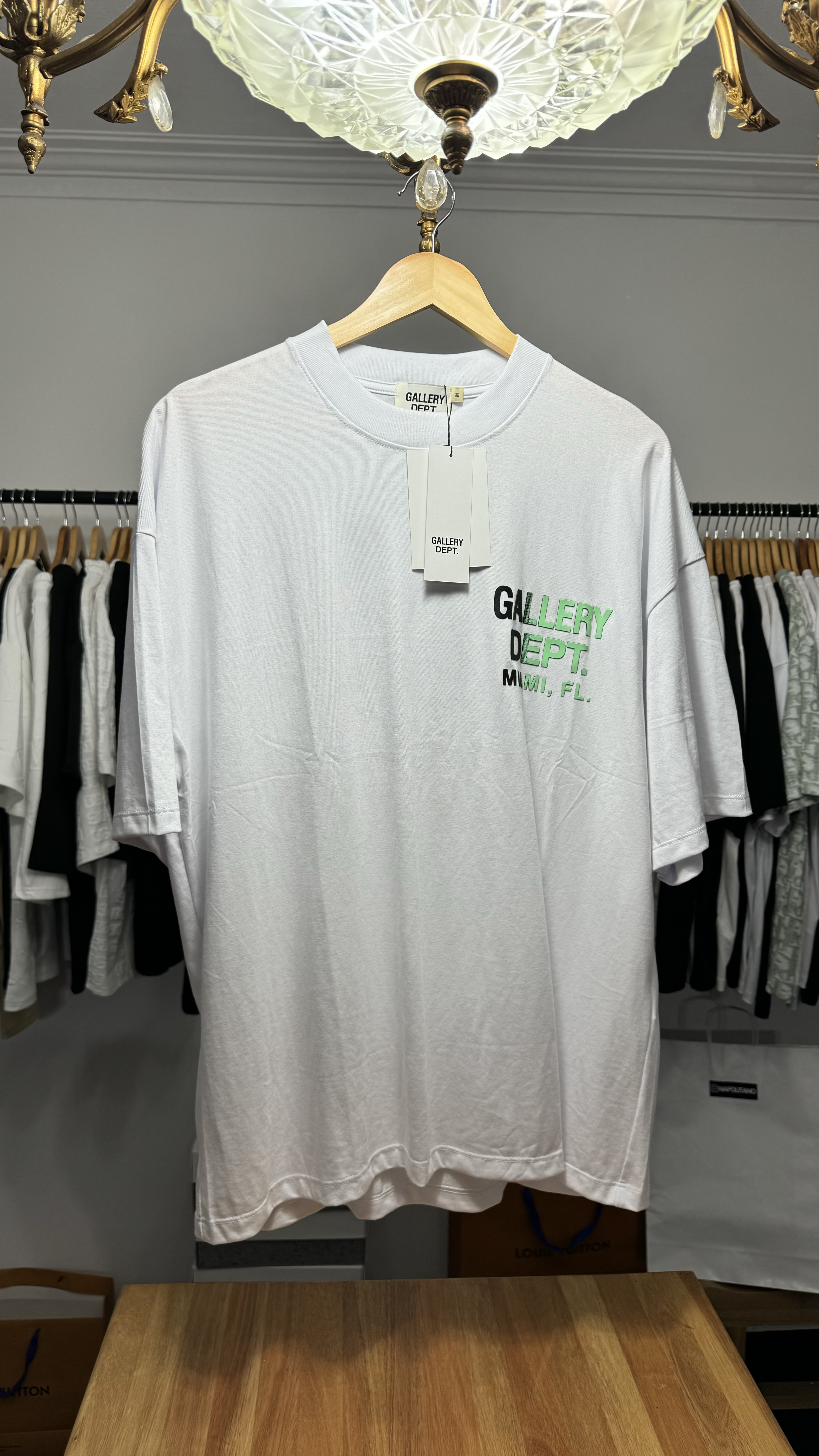 Remera Gallery