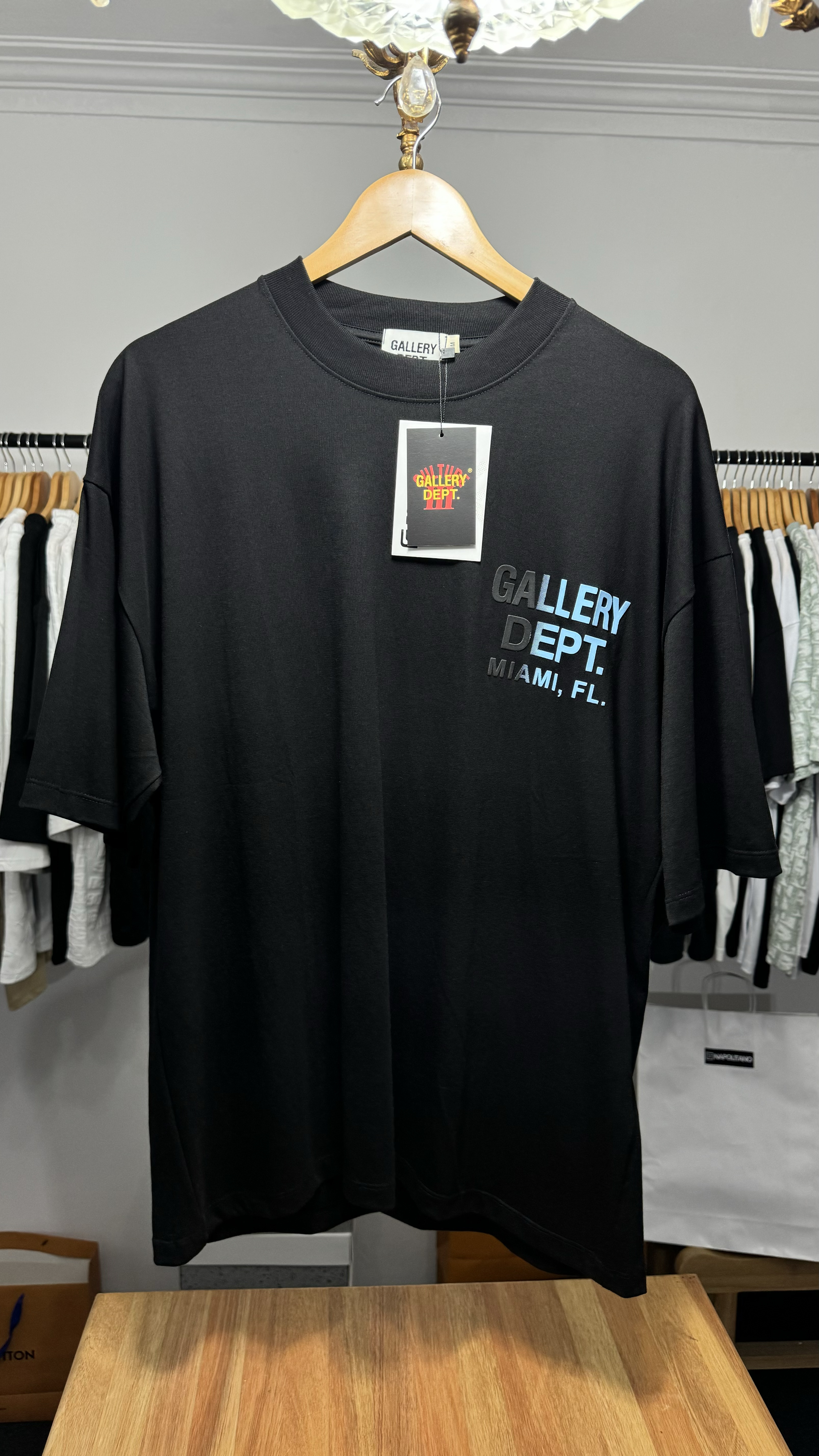 Remera Gallery